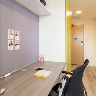 Gold En Suite - Image 5